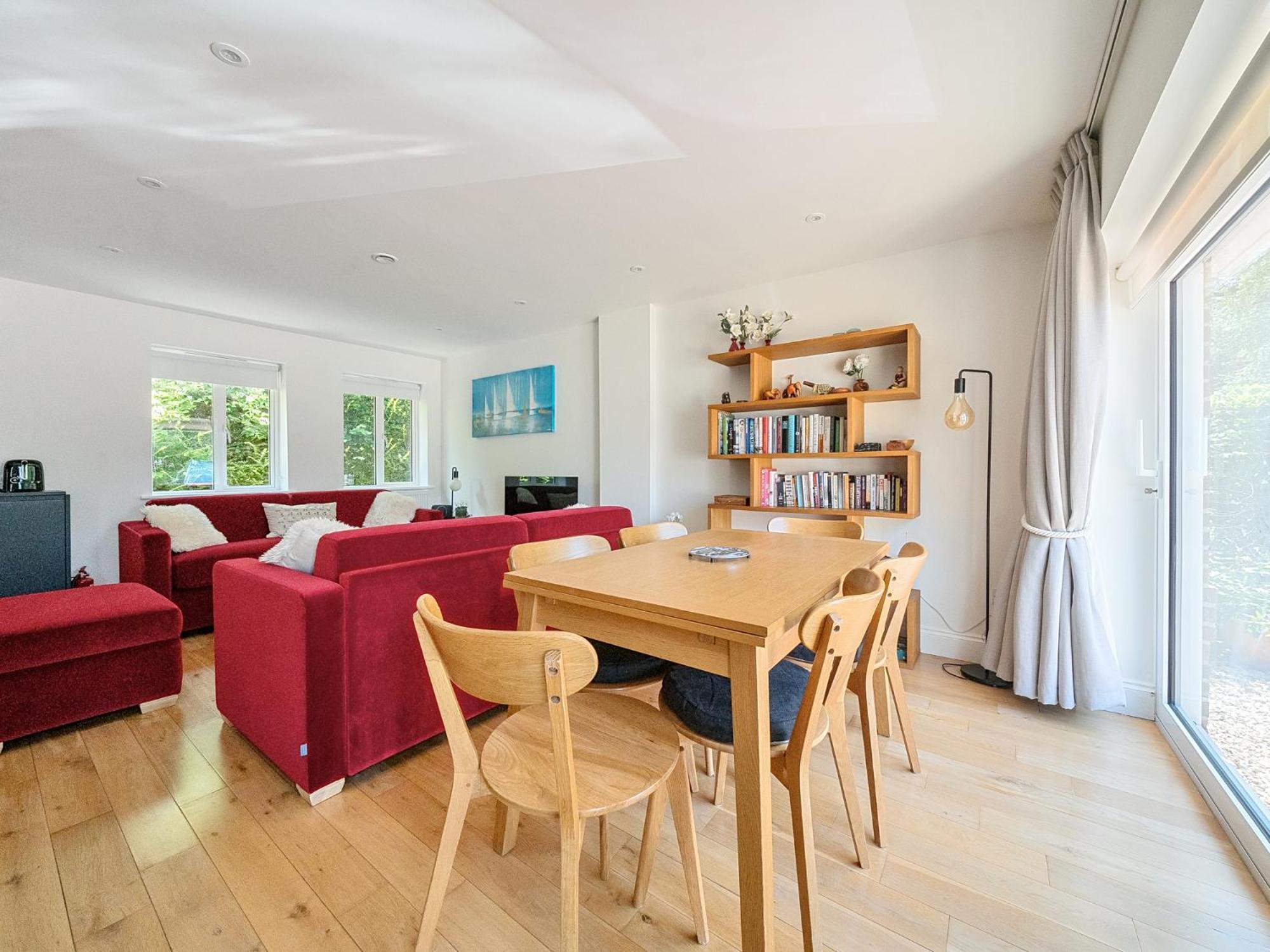 ★ Luxury ★ Sleeps 4, Free Parking Апартаменты