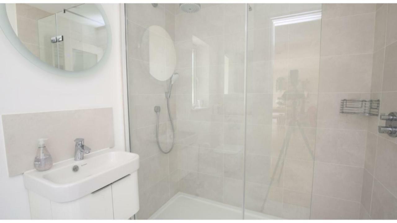 ★ Luxury ★ Sleeps 4, Free Parking Апартаменты Оксфорд